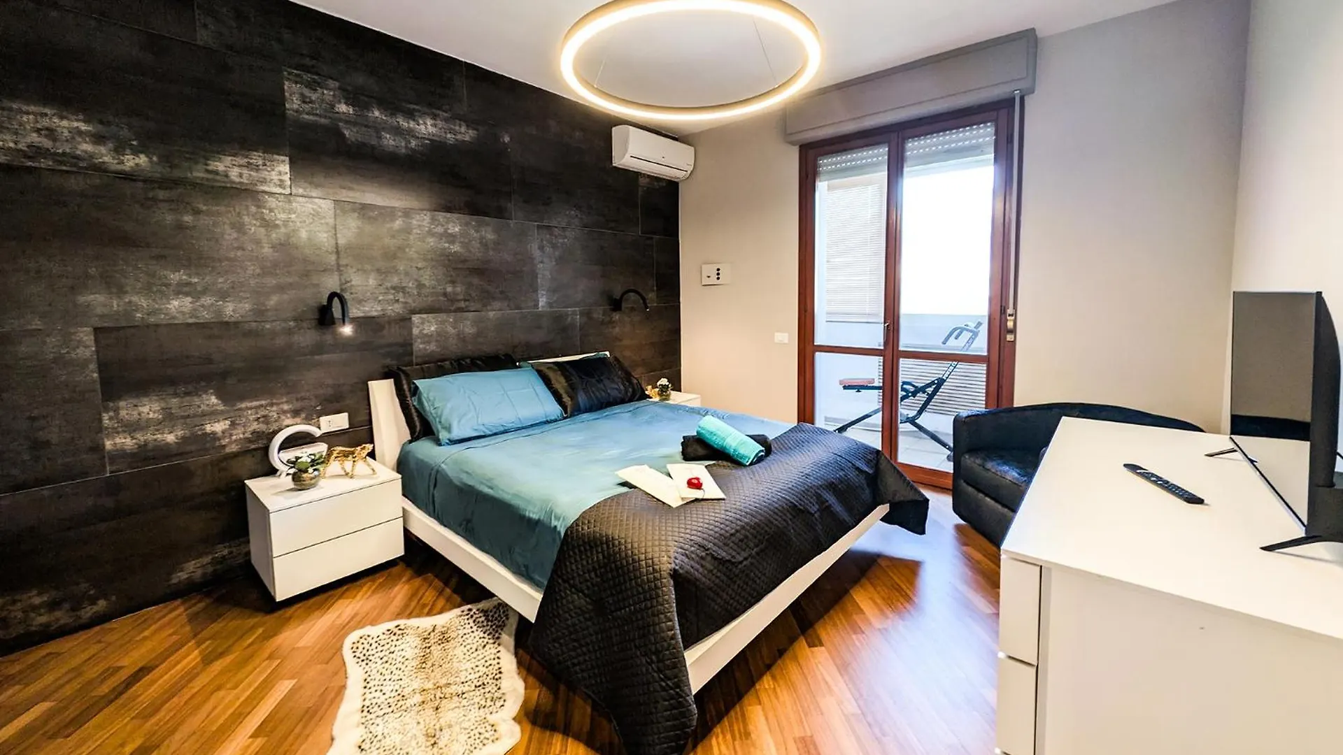 Sun Suites Cagliari 0*,  Italien